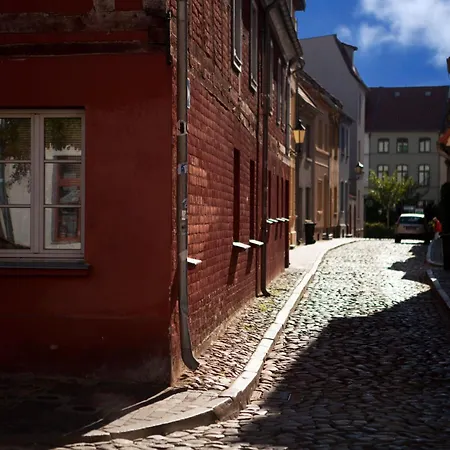 Mit Terrasse Im Obergeschoss * كلوتز